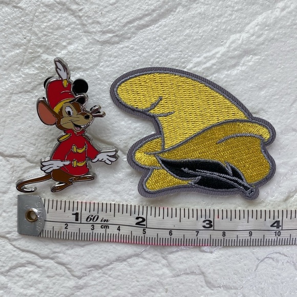 Disney Pin & Patch - Picture 6 of 6